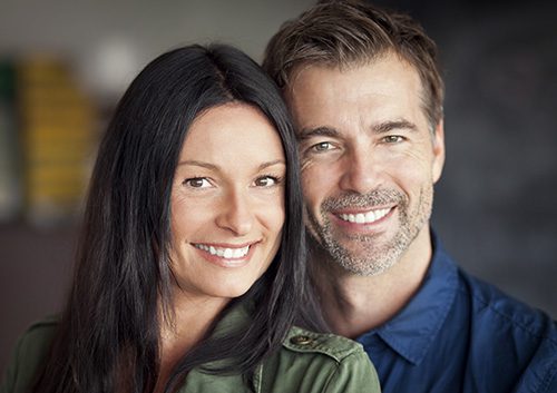 Couple smiling- tips for a bright white smile